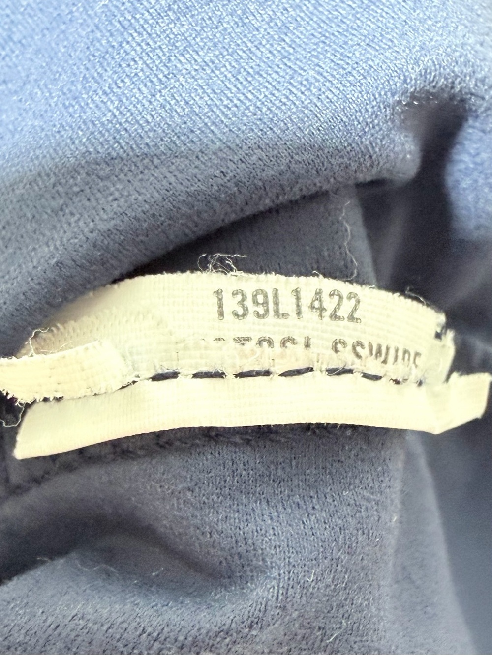 Abercrombie & Fitch Navy Second-Skin Crewneck Tee Size M - Picture 6 of 6